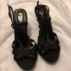 Black dress sandals